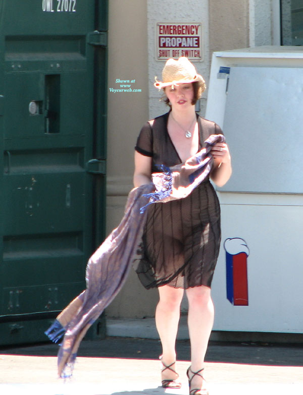 Pic #1Nude Me on heels:&nbsp;Li'l Phi On The Road