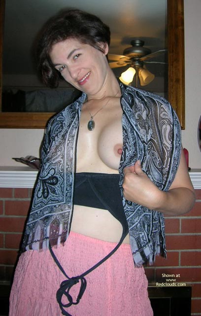 Pic #1Willow Goes Winetasting Part 2