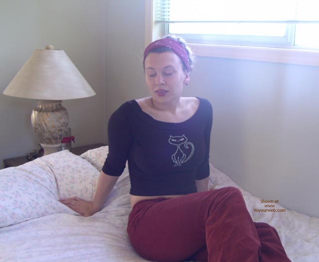 Pic #1Dez On The Bed