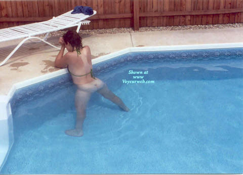 Pic #1Nude Friend:&nbsp;Outdoor By The Pool