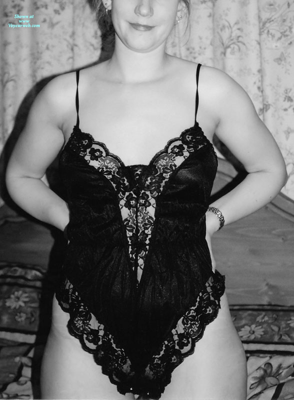 Pic #1 Nude Wife Cute Girl Stripped Nude