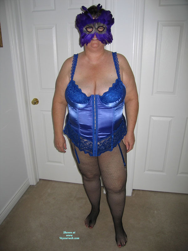 Pic #1 Topless Wife Lady In Blue
