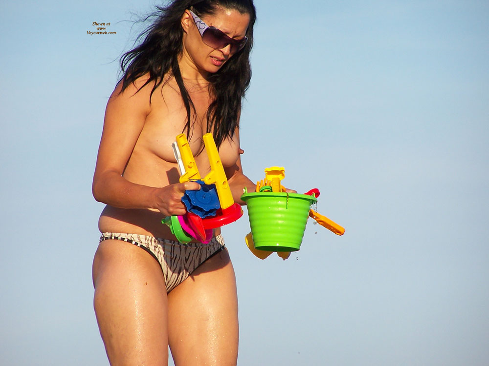 Pic #1Beach Voyeur:&nbsp;Mature Beach