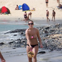 Pic #1 Beach Voyeur:&nbsp;Beach Boobs