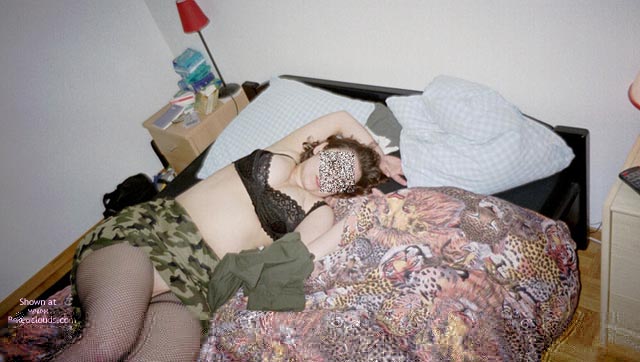 Pic #1Me Nude