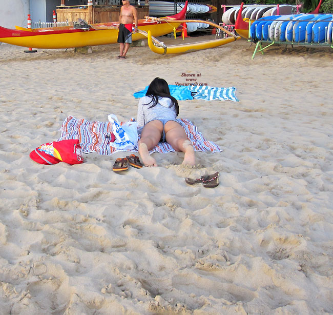 Pic #1Pantieless Amateur:&nbsp;Showing A Little