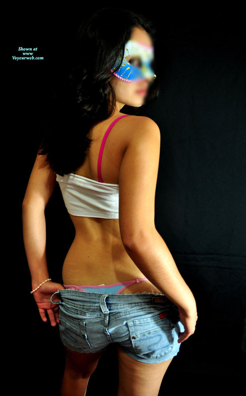 Pic #1Nude Friend Posing At The Cam