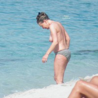 Pic #1 Beach Voyeur:&nbsp;Nue Dans Le Sud