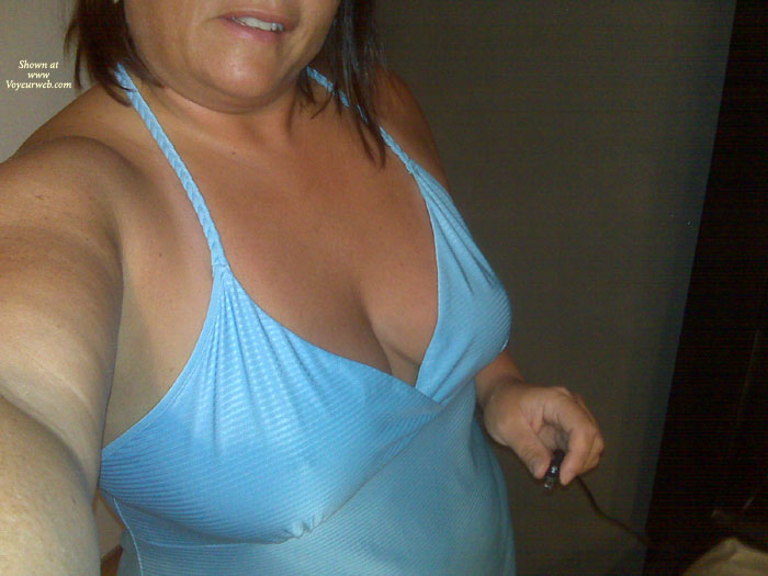 Pic #1Topless Friend Just For You!