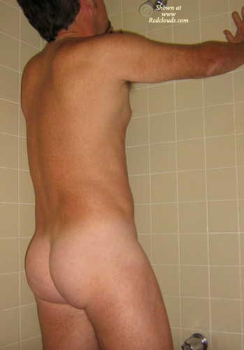 Pic #1M* Abq Man In The Shower