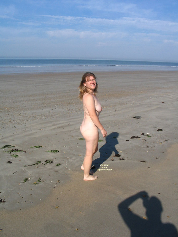 Pic #1 Amateur Photos:&nbsp;On The Beach