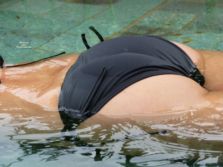 Pic #1Nude Wife Holland