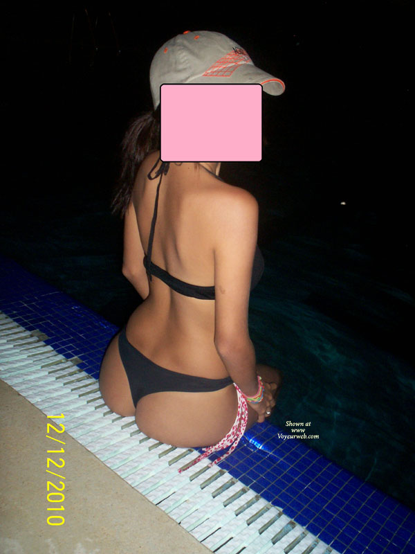 Pic #1 Topless Girlfriend:&nbsp;Dia De Piscina - Pool Day