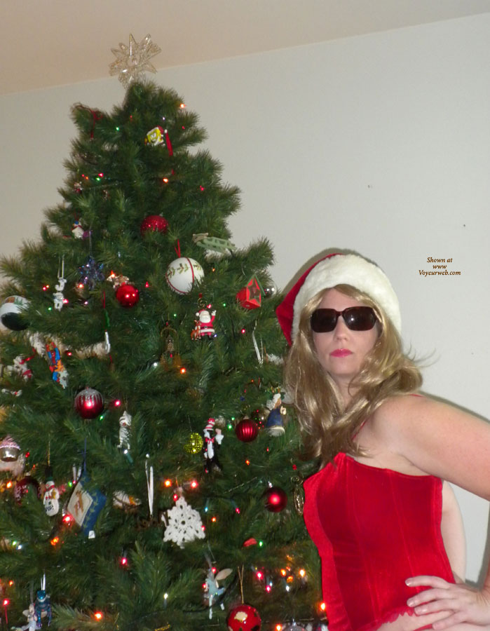 Pic #1 Topless Wife XM Ho Ho Hottie