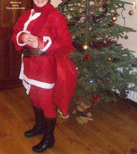 Pic #1Topless Ex-Girlfriend XM Weihnachtsmann