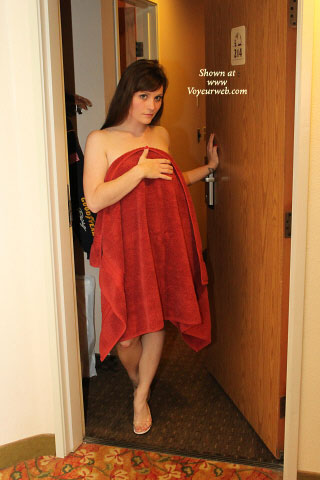Pic #1Nude Amateur:&nbsp;Lola Gets A Soda