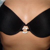 Pic #1 Enn Verlegen Meisje