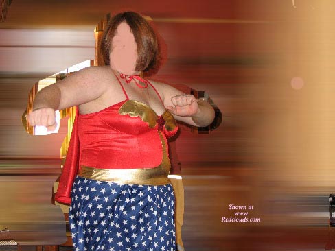 Pic #1Wonderwoman