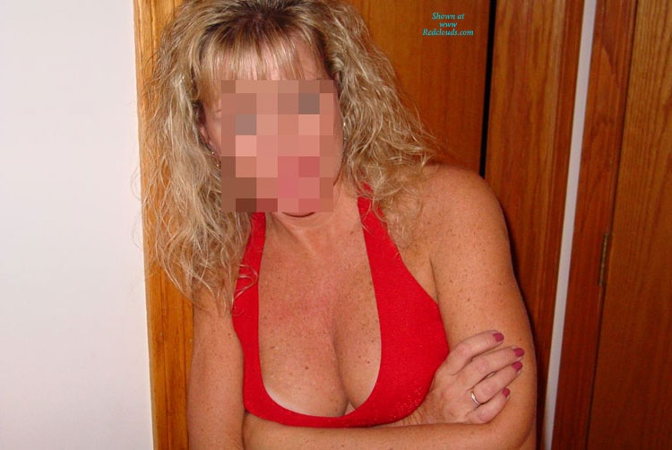 Pic #1She Lost The Bet