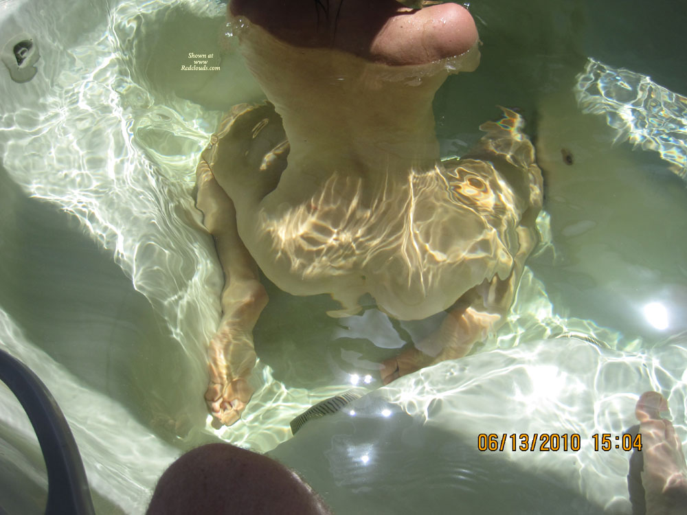 Pic #1Hot Tub