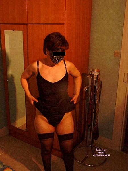 Pic #1Fist Time French Milf Strip