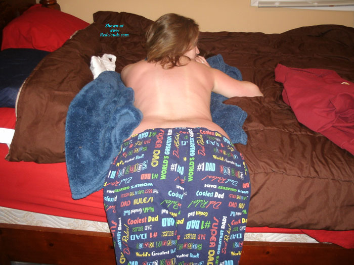 Pic #1She Sucks