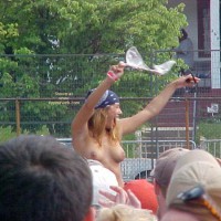 Pic #1Sneaky Pics At Concert