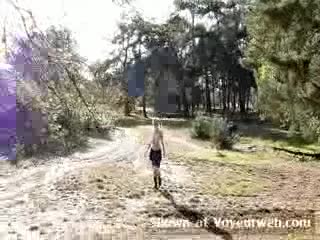 Pic #1Walking OO:) Looking For Photo-spot