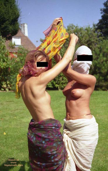 Pic #1Ma Petite Amie Bi Et Sa Copine 1