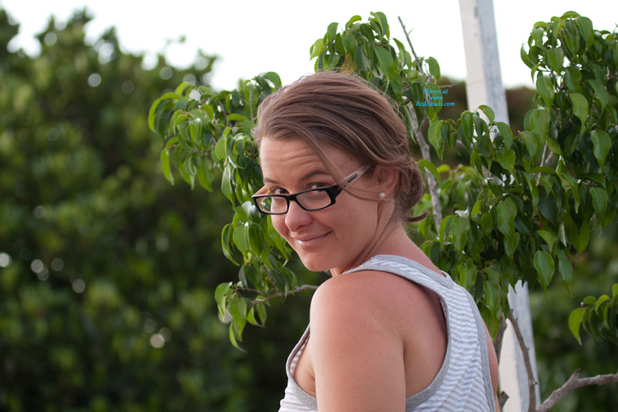 Pic #1Afternoon Outside Tease