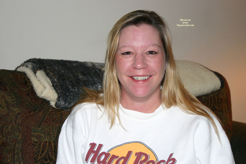 Pic #1Never Wanted Her Pic Taken