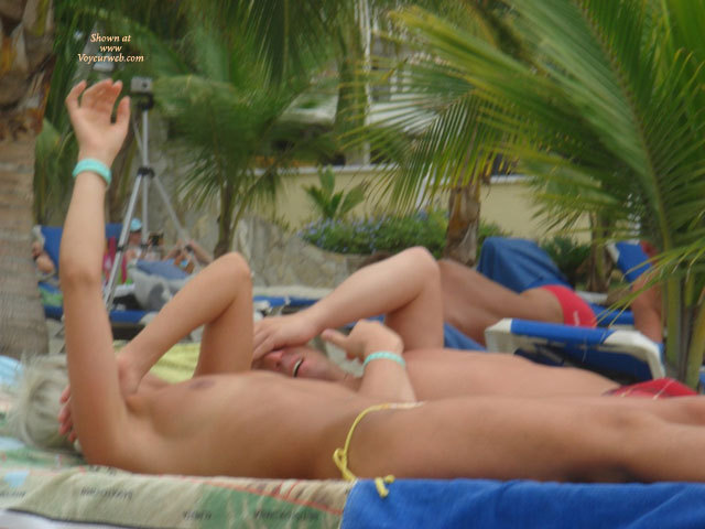 Pic #1Peaches On Beaches