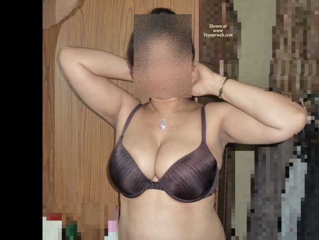 Pic #1 Juicy Waiting In Bed