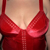 Amanda Luvs To Show