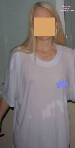 Pic #1First Time: Wife's Ass