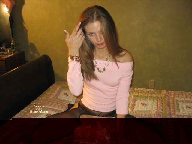 Pic #1Robin - Pretty In Pink