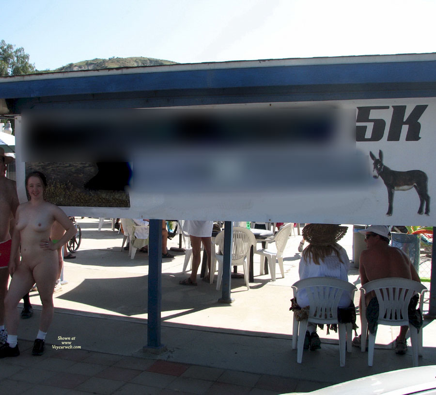 Pic #1Li'l φhi Competes In A X-Country Race