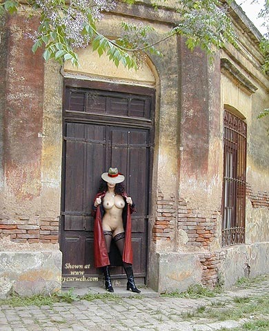 Pic #1Gala Pasea Por Uribelarrea