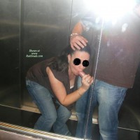 Pic #1Kellys Hotel Piss Pics