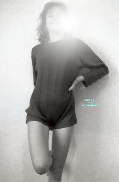 Pic #1Chrissy Showing Her Body