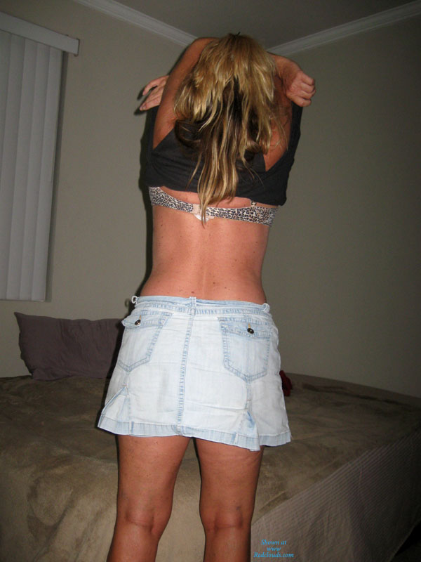 Pic #1Naked For His Buddys