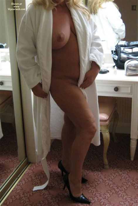 Pic #1 Mirror Play