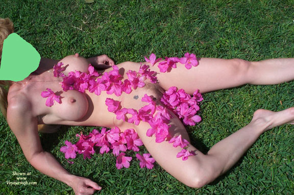 Pic #145 Yr. Old Fl. Wife In The Sunshine