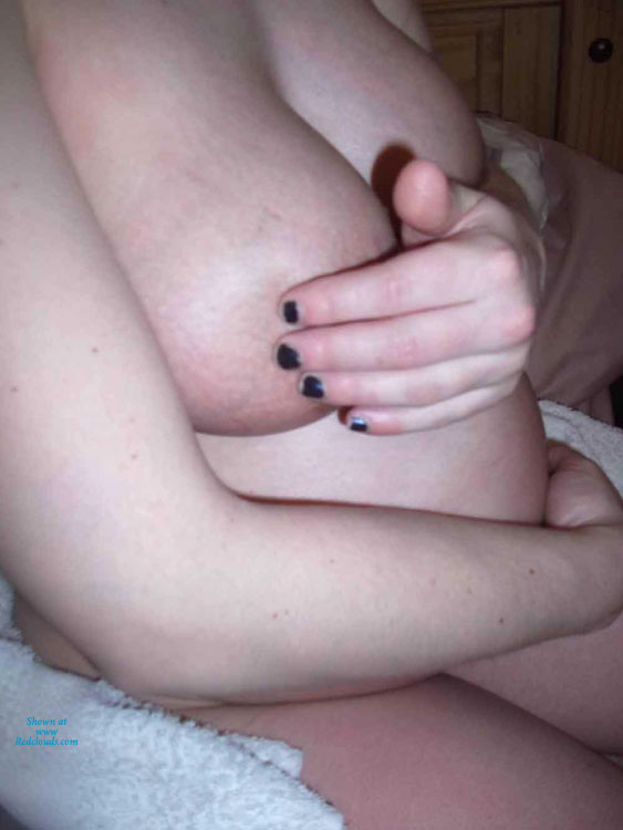 Pic #1Niknak: Pregnant Beauty