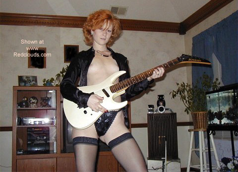 Pic #1Little Red Rocker