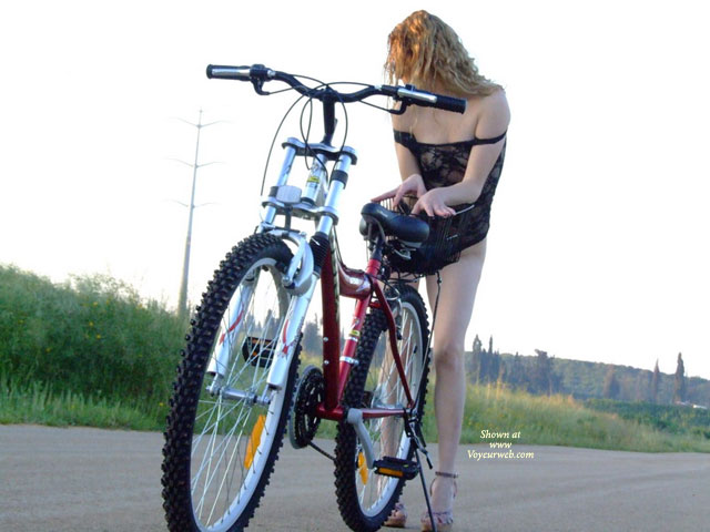 Pic #1Prinses_g With Her Bike #002/5
