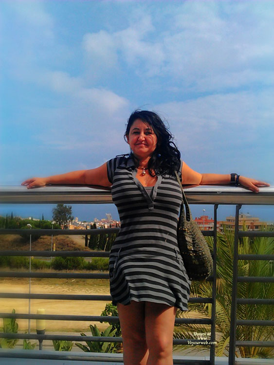 Pic #1Sexy And Sleeper Wife