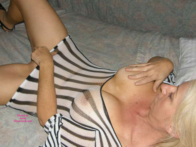 Pic #1 Hot Wife