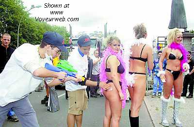 Pic #1Loveparade 2000 Part 1a