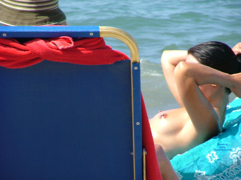 Pic #1Greek Beach Voyeur